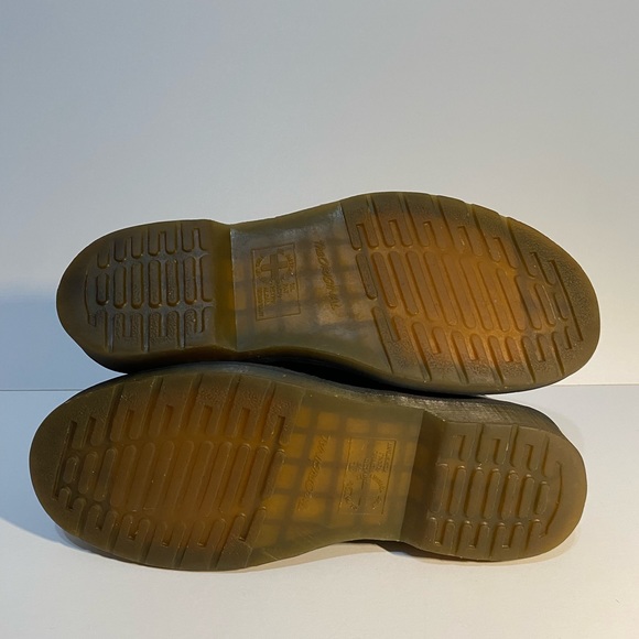 Dr. Martens 1460 Leather Lace Up Boots - Picture 11 of 11